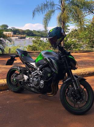 KAWASAKI Z900 